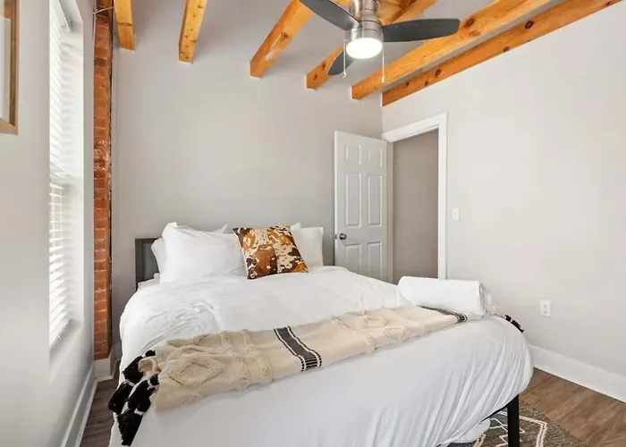 Sophisticated Boho Walkable Сasa de vacaciones *